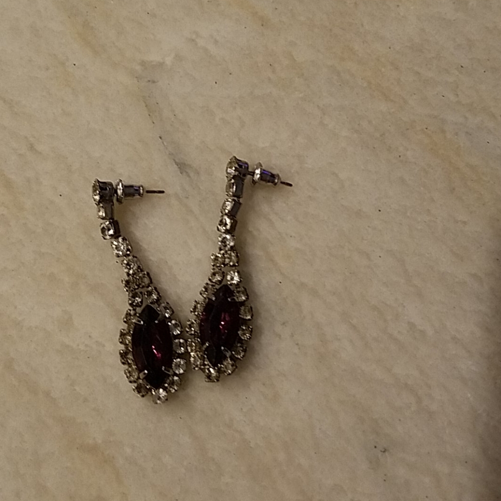 Pierced earrings - Picture 2 of 2